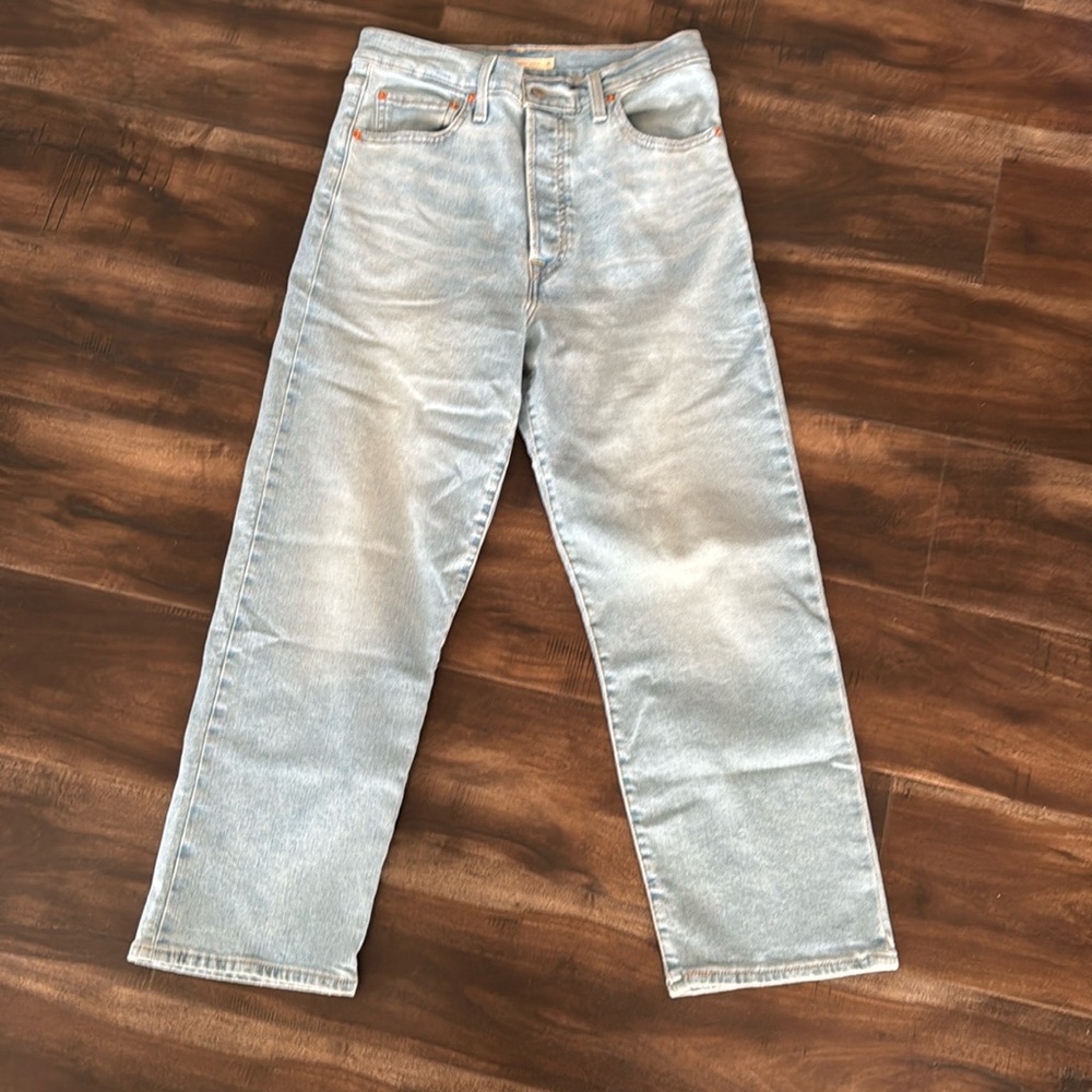 Levi’s Ribcage ankle straight jeans